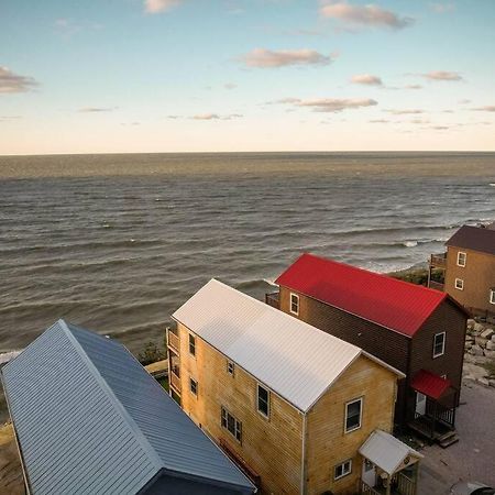 Charming Lakeview Cabin Near Geneva-On-The-Lake! Ashtabula Esterno foto