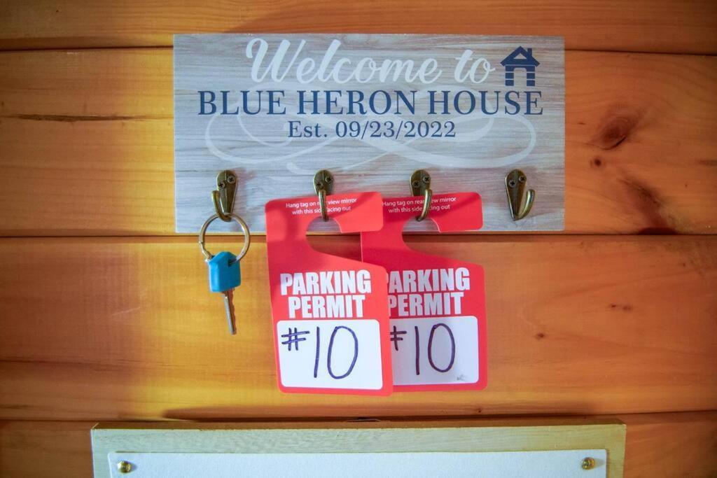 Charming Lakeview Cabin Near Geneva-On-The-Lake! Ashtabula Esterno foto