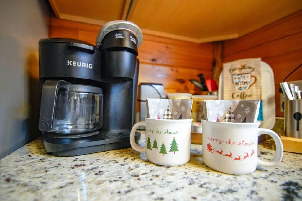 Charming Lakeview Cabin Near Geneva-On-The-Lake! Ashtabula Esterno foto