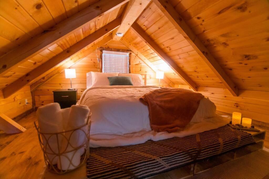 Charming Lakeview Cabin Near Geneva-On-The-Lake! Ashtabula Esterno foto