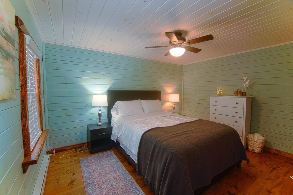 Charming Lakeview Cabin Near Geneva-On-The-Lake! Ashtabula Esterno foto